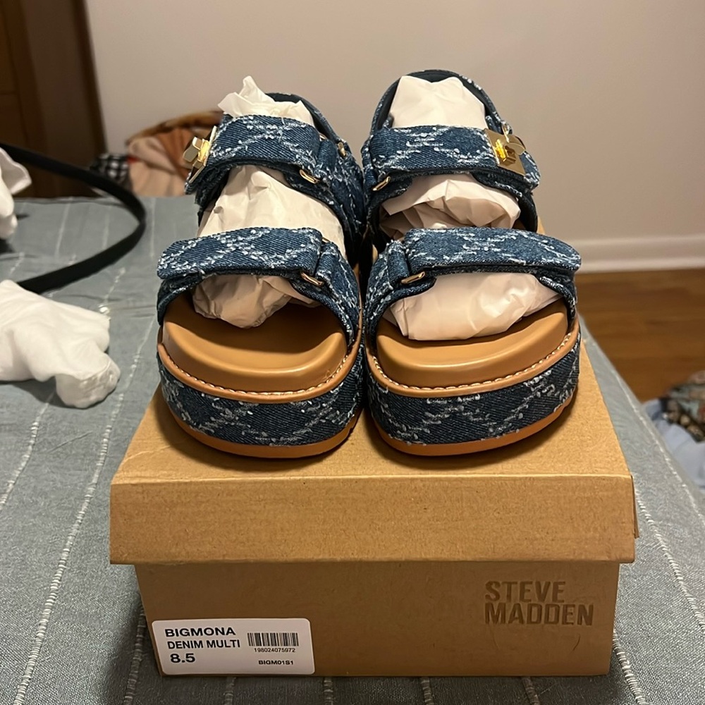 Steve Madden BigMona sandal